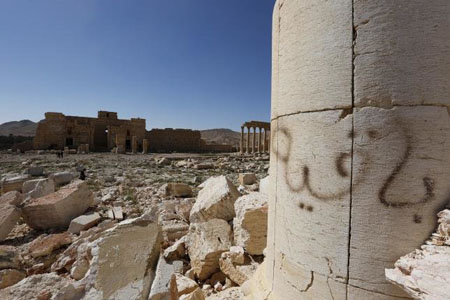 Thành phố Palmyra bị tàn phá dưới tay IS.